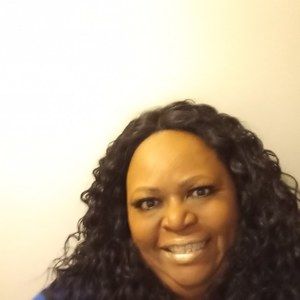 Meet your Posher, Michele